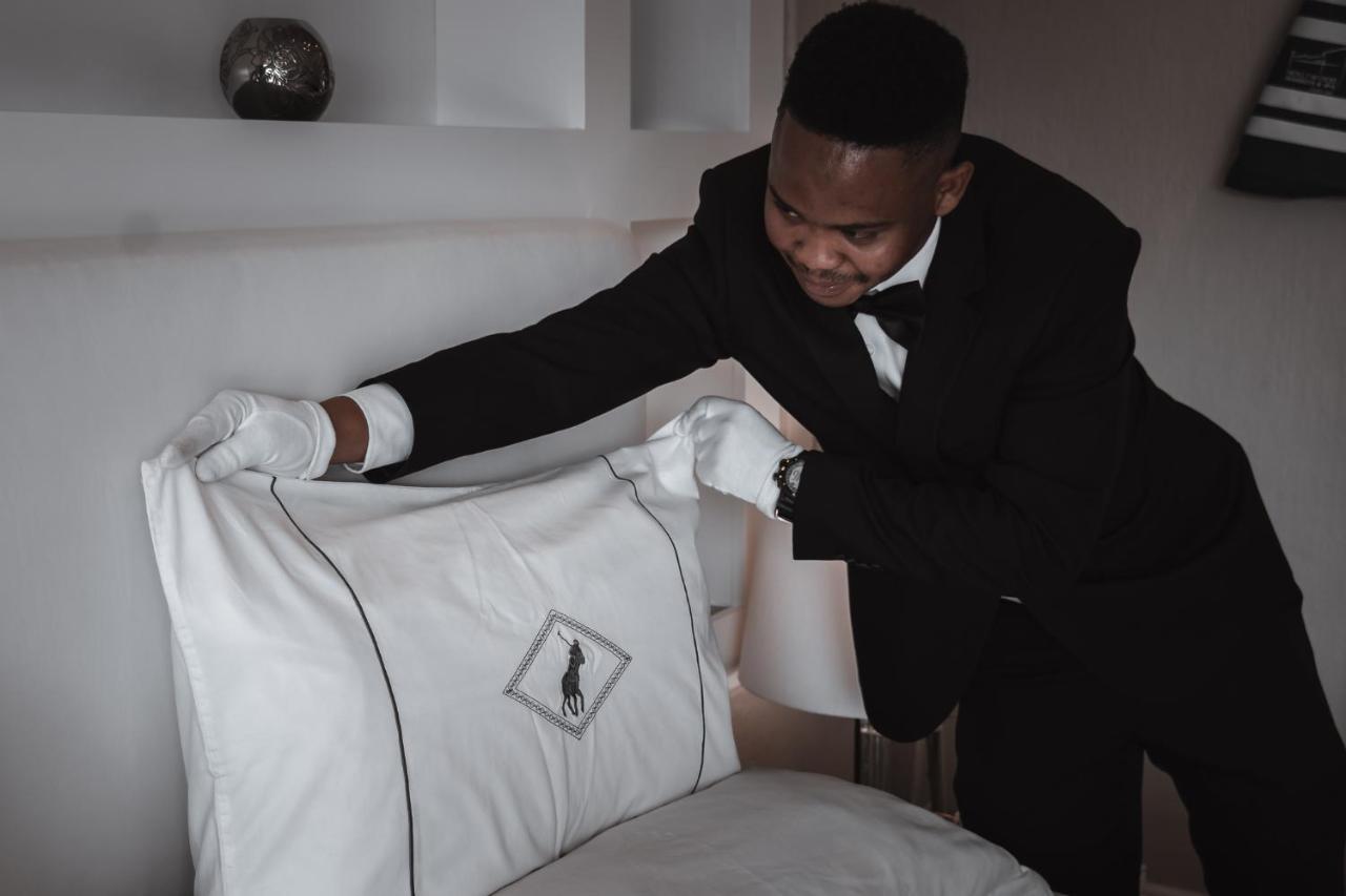 Hollywood Mansion & Spa Camps Bay Kaapstad Buitenkant foto