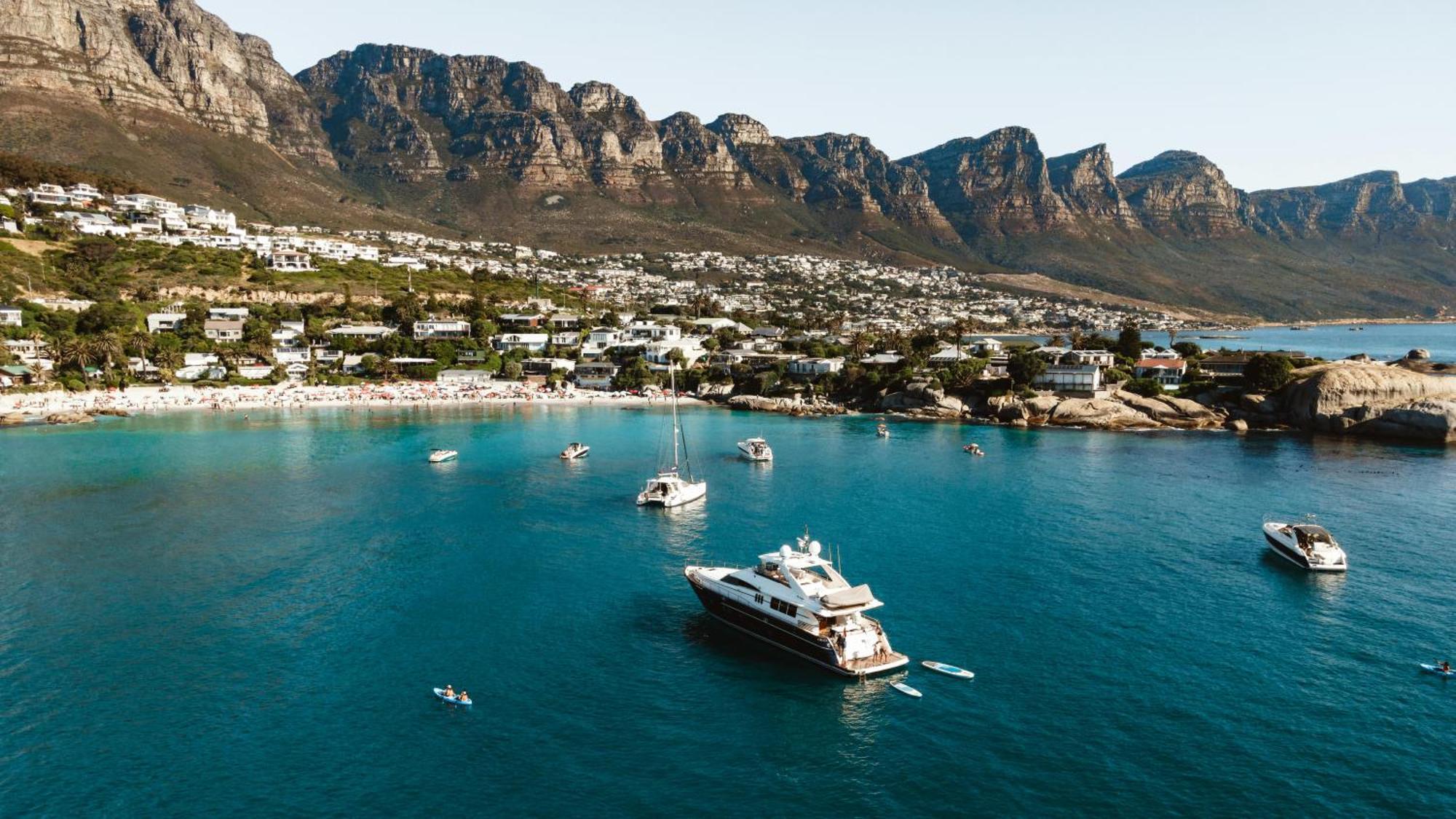 Hollywood Mansion & Spa Camps Bay Kaapstad Buitenkant foto